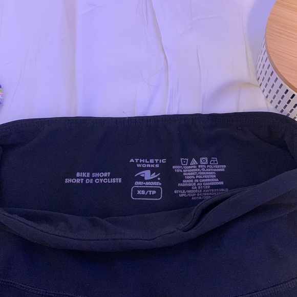 Athletic Works Black Biker Shorts🤍 - Picture 3 of 3